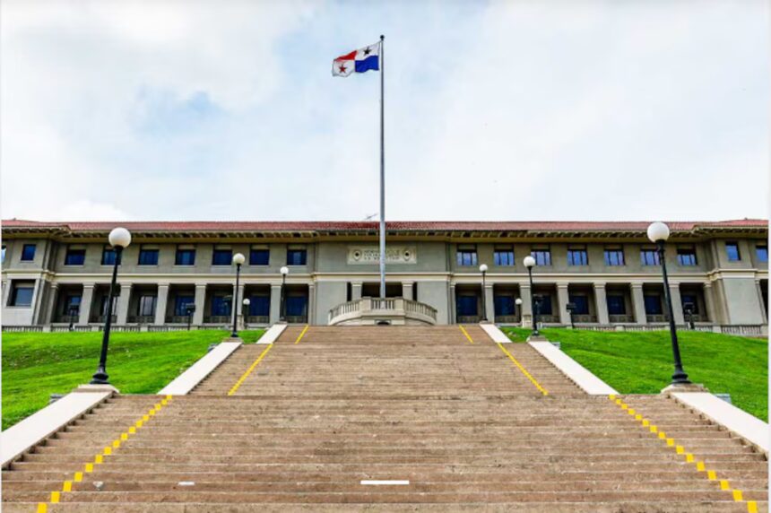 Canal de Panamá modifica requisitos construir nuevos puertos y corredor energético