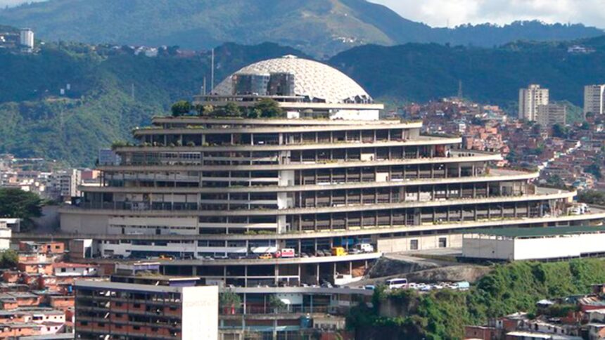 Corte IDH ordena cerrar El Helicoide, centro de detención del chavismo