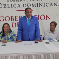 Gobernadora participa en Mesa de Seguridad, Ciudadanía y Género en Azua