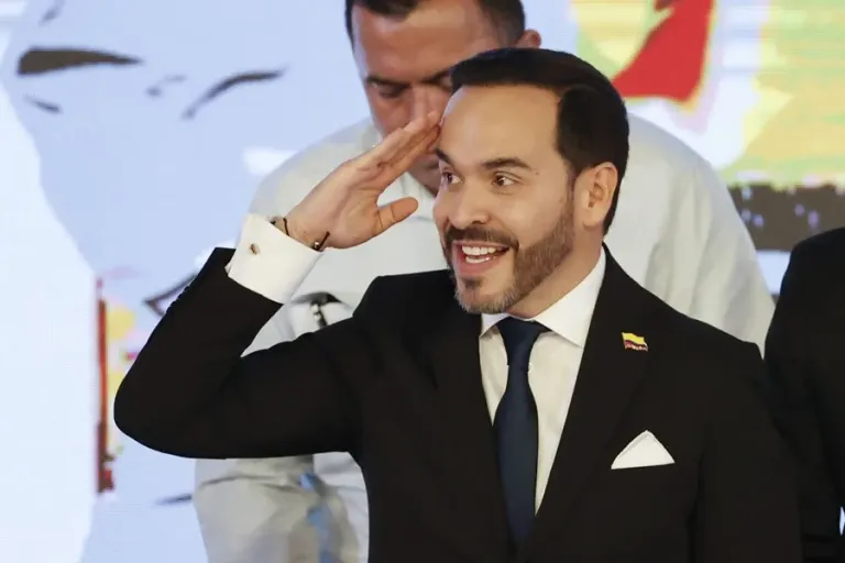 Abelardo De la Espriella dialoga con Díaz Ayuso y Abascal para estrechar el lazo de Colombia y España