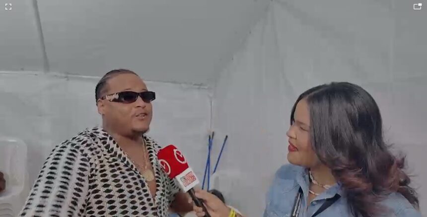 “Me siento muy feliz de ser hainero”; Julio Código agradece el apoyo de Haina previo al concierto “Reconocidos en tu barrio”