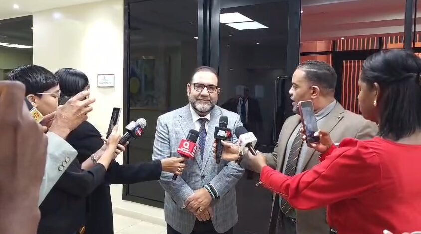 Senadores rechazan aplazamiento del Código Penal y respaldan su entrada en vigencia