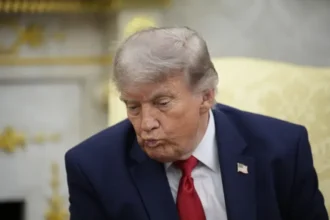 Donald Trump afirmó que hay “mil misiles listos” para destruir “por completo” Irán si el régimen lo asesina