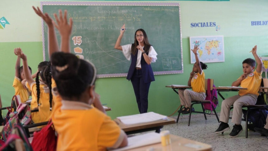 Profesora dominicana.