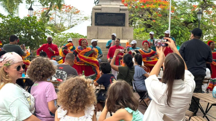 Mitur y el Clúster Turístico de Santo Domingo inician “Turizoneando Verano 2026”