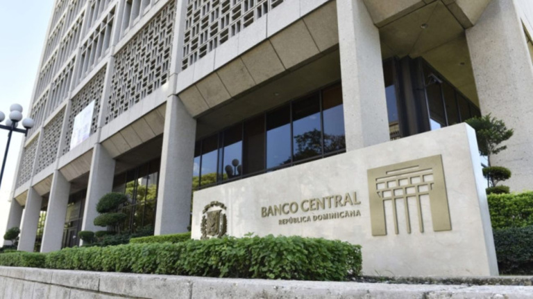 Crecen un 5,4 % las remesas a RD en los primeros cinco meses de 2026