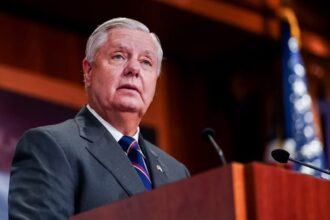 Un senador aliado de Trump pide que el acuerdo de paz con Irán pase por el Congreso de EE.UU.