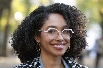 Darializa Chevalier derrota a Adriano Espaillat y gana las primarias demócratas del Distrito 13 de Nueva York