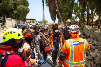Misión salvadoreña trabaja en rescate de adolescente atrapada en Venezuela