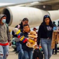 Regresan a Venezuela 146 migrantes en vuelo de repatriación procedente de Estados Unidos