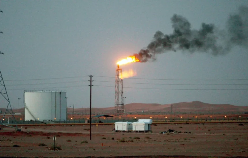 Mueren 14 personas al estrellarse un helicóptero de la petrolera Aramco en Arabia Saudí