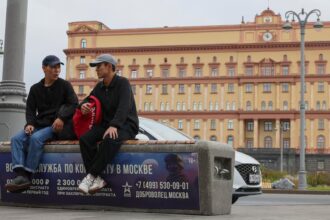 Adolescentes, la nueva arma de espionaje de Rusia e Irán