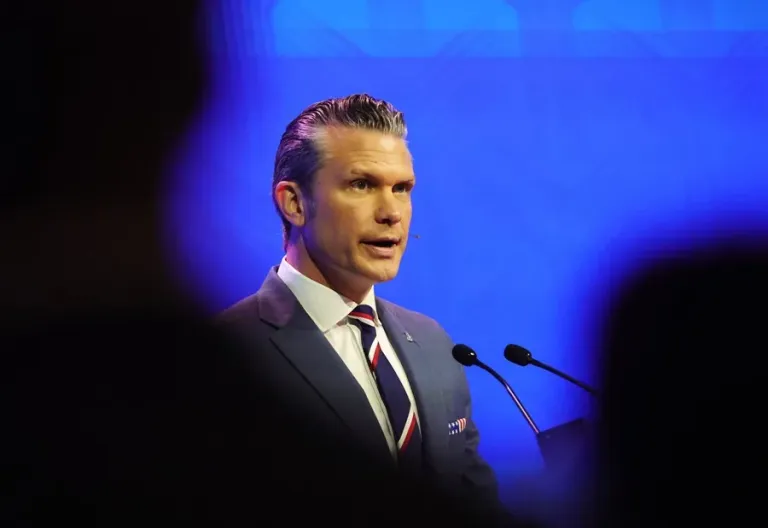 Pete Hegseth viajará a Guantánamo para reunirse con tropas de Estados Unidos