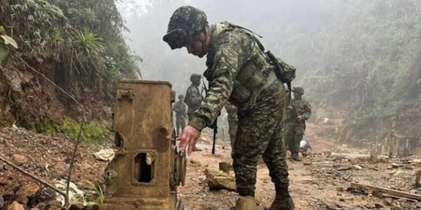 El Ejército colombiano destruye 81 estaciones de minería ilegal en el Pacífico