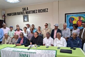 Agrónomos exigen respuesta definitiva al presidente Abinader y advierten que podrían marchar al PN