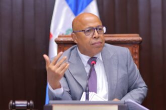 El presidente de la Cámara de Diputados y diputado de la República.