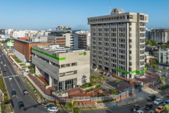 Corte de Apelación varía prisión preventiva y ordena libertad de diez imputados por presunto fraude de RD$200 millones contra el Banco BHD