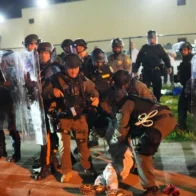 Continúan las protestas frente a centro de detención migratoria en Nueva Jersey; reportan arrestos tras entrada en vigor de toque de queda