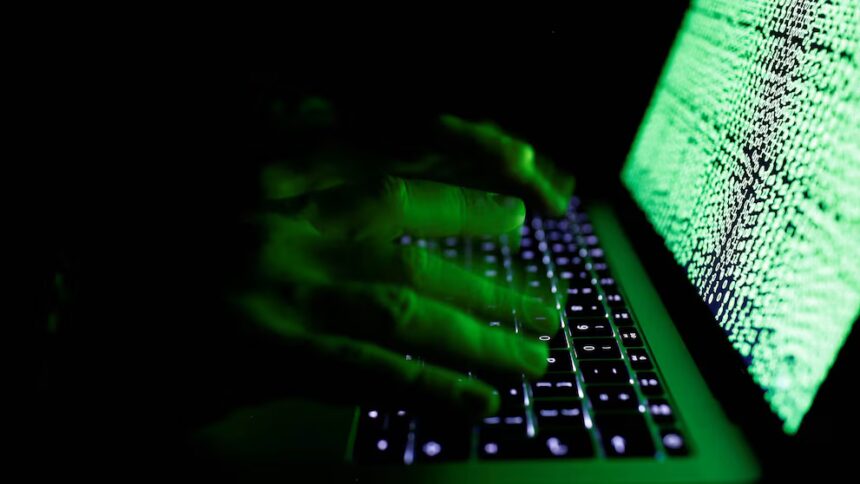Google y el FBI detectan grupo de ciberdelincuentes que envían a falsos trabajadores para robar información
