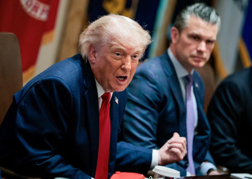 Trump califica de “antipatriótica” resolución del Congreso que busca limitar sus poderes sobre la guerra con Irán