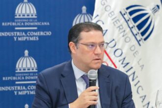 El ministro de Industria, Comercio y Mipymes (MICM), Yayo Sanz Lovatón.