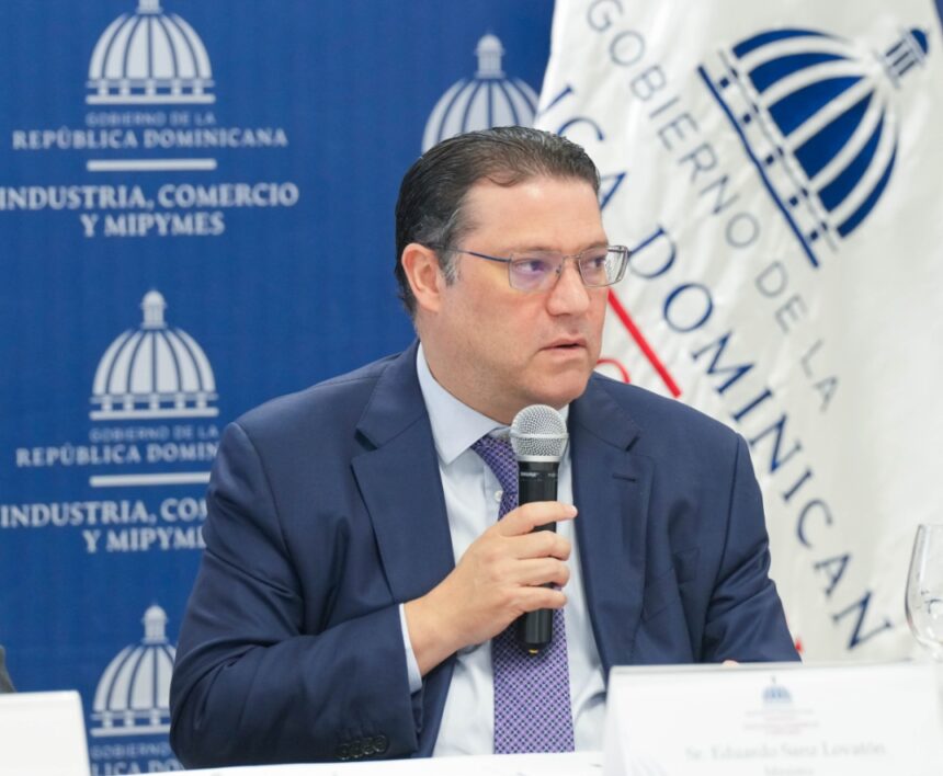 El ministro de Industria, Comercio y Mipymes (MICM), Yayo Sanz Lovatón.