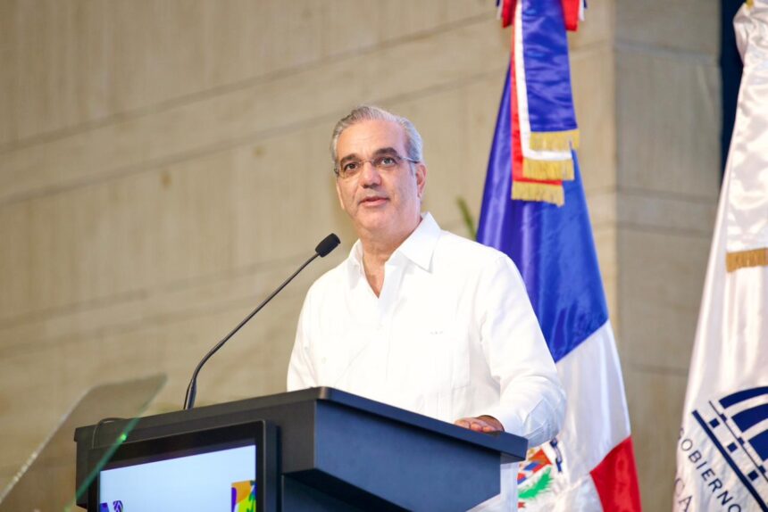Presidente Abinader impulsa el saneamiento urbano y destaca inversiones para transformar el sector agua