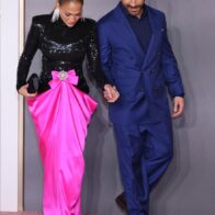 Se intensifican los rumores de noviazgo entre JLo y su compañero en la nueva película “Office Romance”