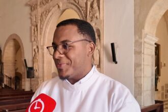 Antonio Lorenzo destaca la importancia de la Eucaristía y llama a la sociedad dominicana a acercarse a Jesús