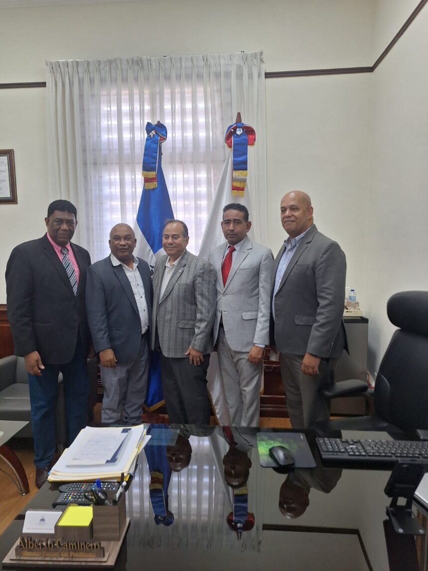 Gremios piden al presidente que agilice pensiones a periodistas