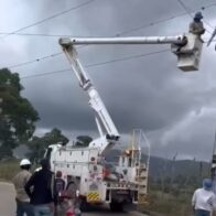 Inician instalación de nuevas luminarias en comunidades de Las Lagunas, Azua