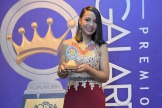 Mery Plasencio gana como Locutora del Año en los Premios El Galardón