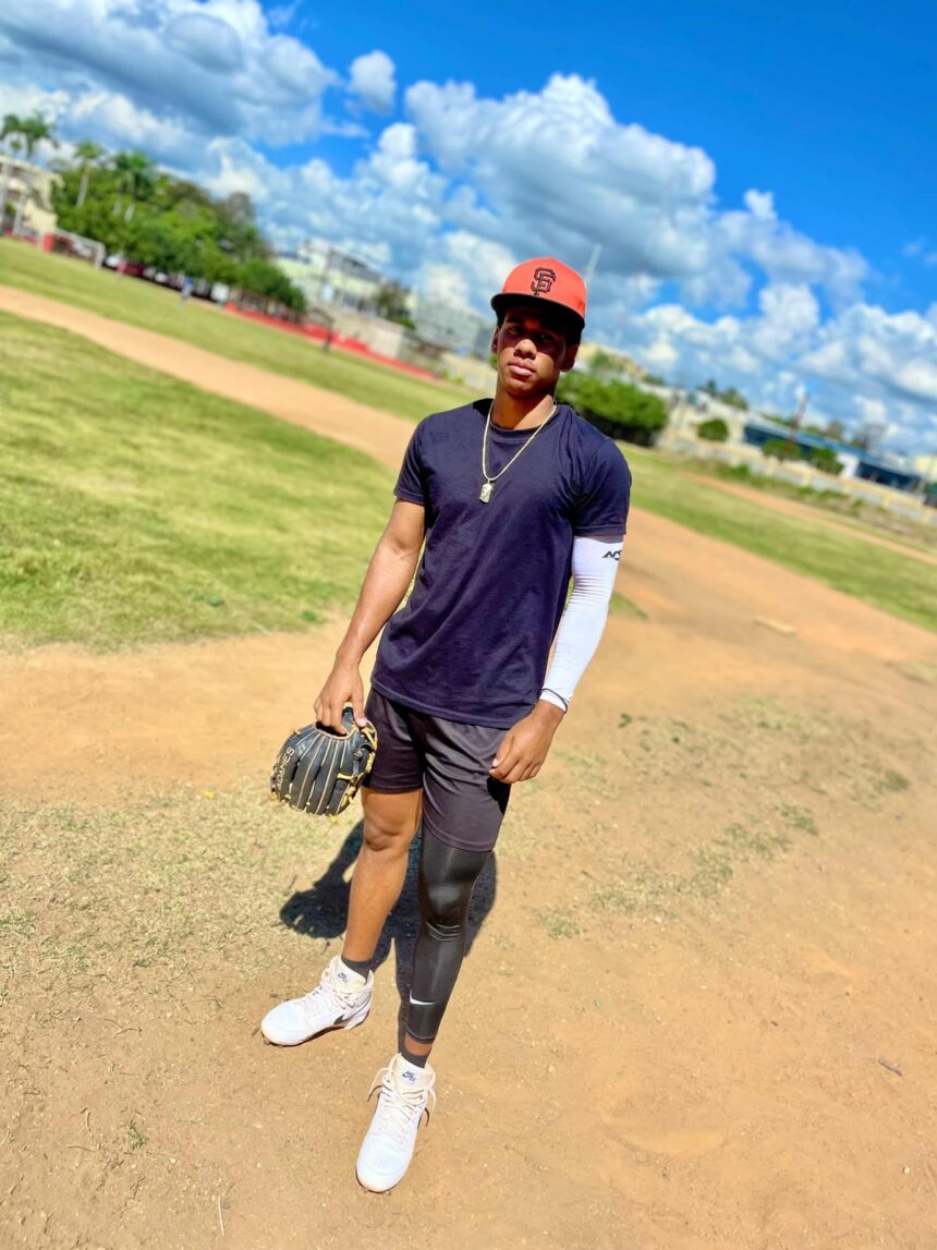 “Mándalo para su casa”: la frase que convirtió el sueño de Edgar de León en realidad al firmar con los Yankees”