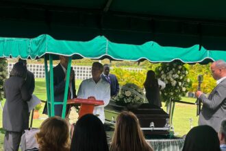 Sepultan esta tarde los restos del destacado fotoperiodista Franklin Guerrero