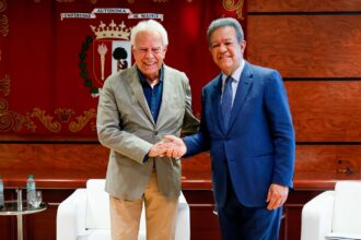 Leonel Fernández y Felipe González advierten sobre incertidumbre global y abogan por fortalecer la unidad iberoamericana