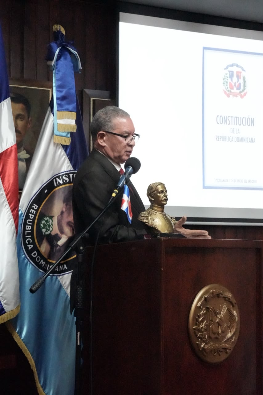 Instituto Duartiano advierte sobre acciones legales por uso incorrecto del Escudo Nacional