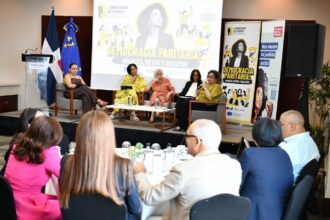 Organizaciones analizan avances y desafíos de la democracia paritaria en República Dominicana
