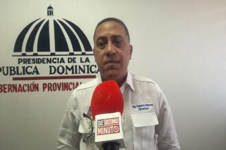 Roberto Herrera traza agenda para fortalecer escuelas de Samaná