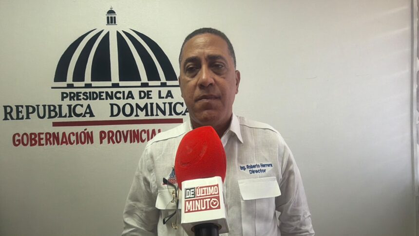 Roberto Herrera traza agenda para fortalecer escuelas de Samaná