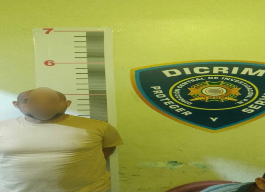 DICRIM ocupa pistola Glock 9 mm durante allanamiento en La Vega