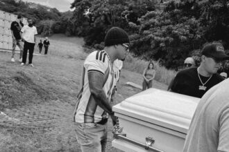 Michael Flores da el último adiós a su sobrina