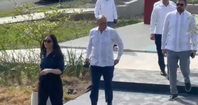 Leonardo Aguilera participa en inauguración de nuevo parque recreativo en Haina