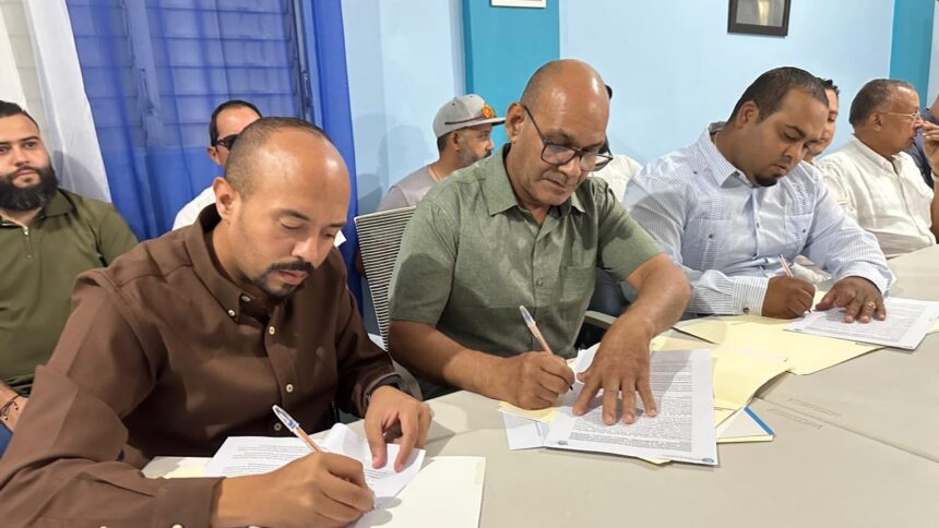 CORAMON y CODIA firman convenio de cooperación