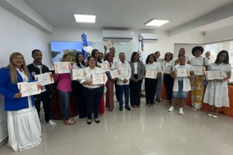 ITLA Bonao reconoce a 25 emprendedores durante cierre del Bootcamp Emprende 2026