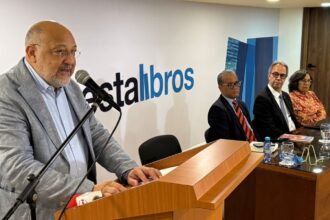 Basilio Belliard presenta dos nuevas obras dedicadas a la crítica literaria y al legado de José Rafael Lantigua
