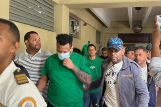 Jueza decidirá este viernes coerción contra implicados en red de extorsión de Santiago
