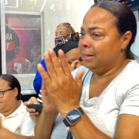 Blu Terrenas realiza aporte de RD$745,000 para tratamiento de joven de Las Terrenas; madre agradece entre lágrimas