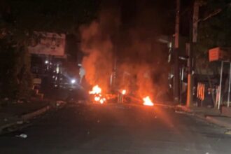 Peralvillo protesta por prolongados apagones a pocas horas de la visita del presidente