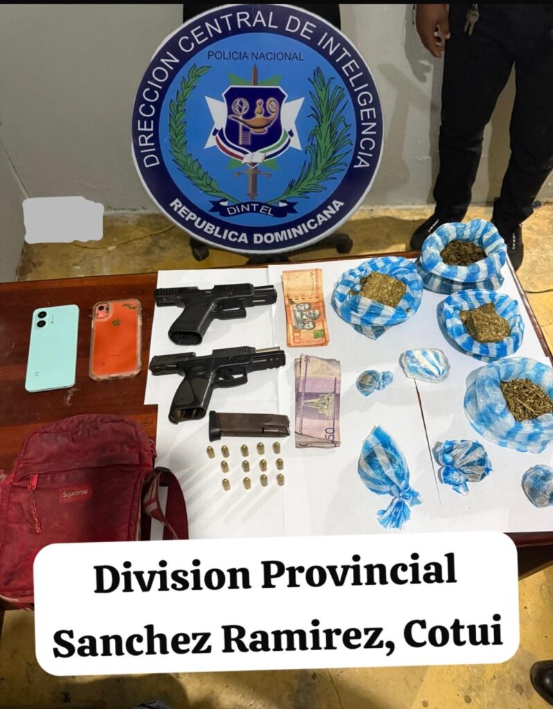 DINTEL apresa dos personas y ocupa armas de fuego ilegales y presuntas drogas en Cotuí