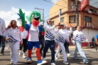 Pichardo destaca legado deportivo de Monte Plata durante recorrido de la antorcha